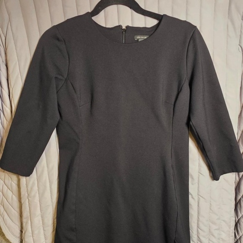 720 Ann Taylor black dress with zipper back, size 6 #workwear #professional
